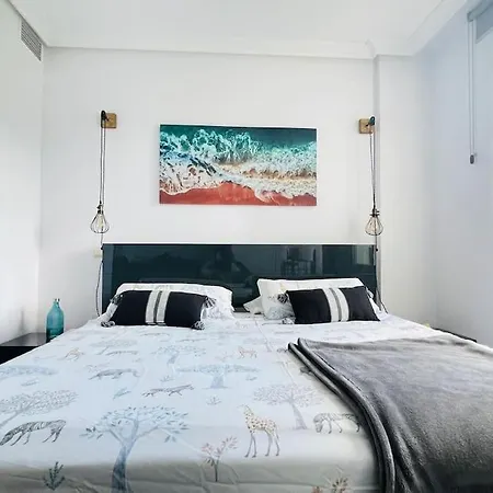Blue Palm Apartment *