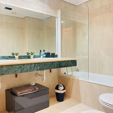 Blue Palm Apartment *