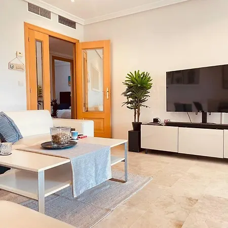 Blue Palm Apartment *